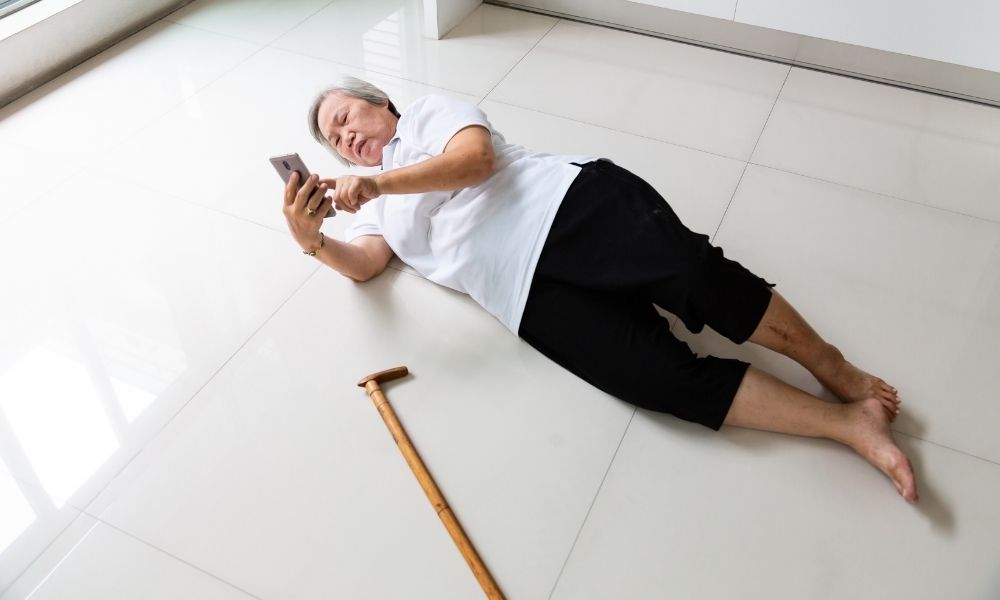 Signs Your Aging Parent Shouldn’t Live Alone